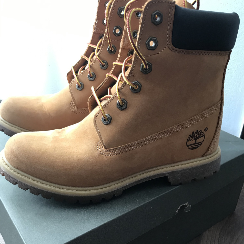 Women's Timberland Boots (9)